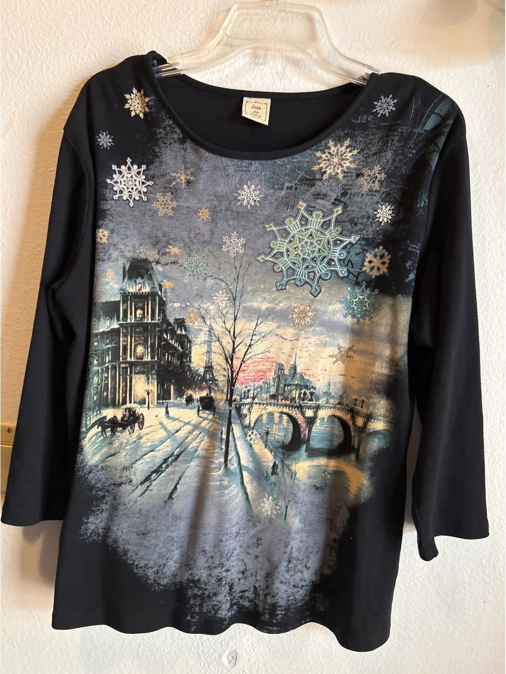 Jess & Jane Black Long Sleeve Winter Scene Top with Snowflake Accents